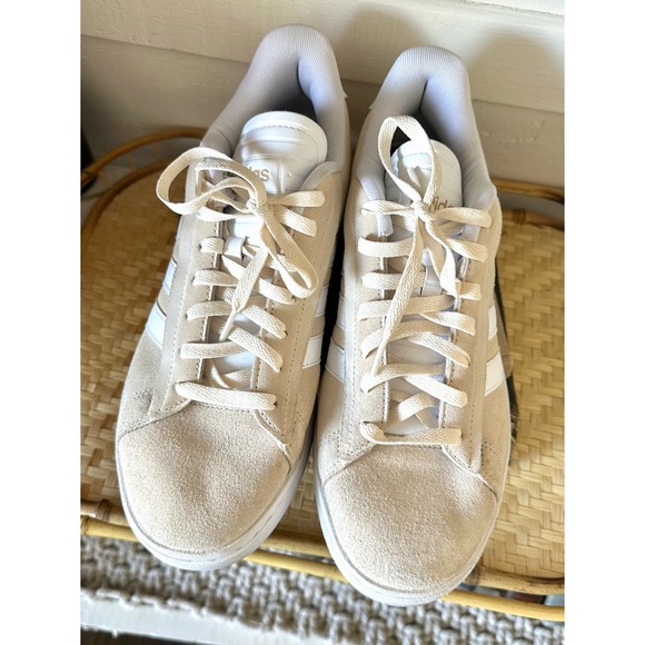 adidas Women's Grand Court Alpha Cloudfoam Lifestyle Comfort Casual Sneakers - Picture 3 of 7